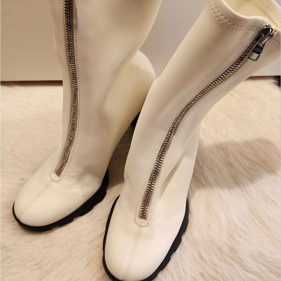 Alexander McQueen Women's High Heel Boots Zip Up NWOT - Never Worn - GO GO Party - Picture 3 of 8